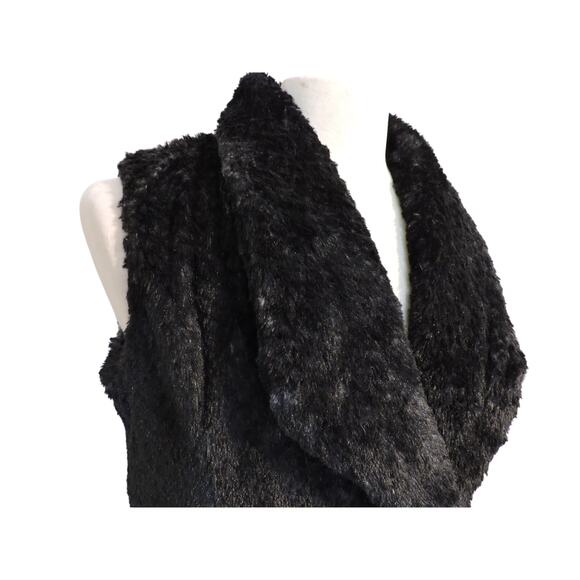 Wildflowers Black Faux Fur Vest with Pockets Size M - Picture 6 of 7
